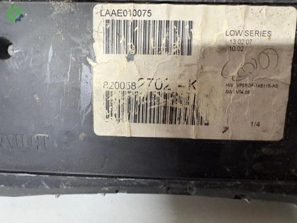 Renault Clio Gösterge Saati çıkma parça