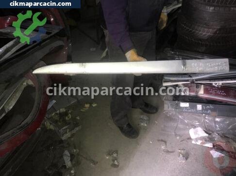 Nissan Primera Kapı Çıtası çıkma parça