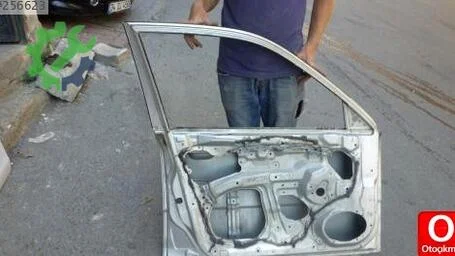 Mazda 626 Sol Ön Kapı 2000-2003 çıkma parça