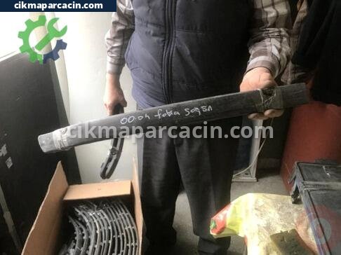 Skoda Fabia Tampon Izgara Çıtası çıkma parça