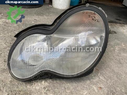 Mercedes-Benz C Serisi Sol Ön Far çıkma parça