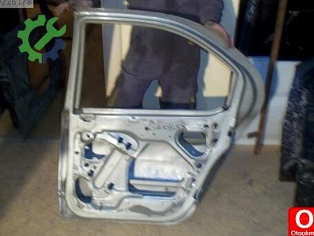 Chrysler Stratus Sağ Arka Kapı çıkma parça