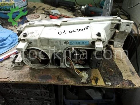 Skoda Octavia Sol Ön Far 2001-2004 çıkma parça