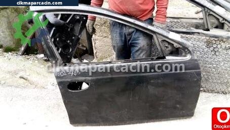 Chrysler Neon Sağ Ön Kapı çıkma parça