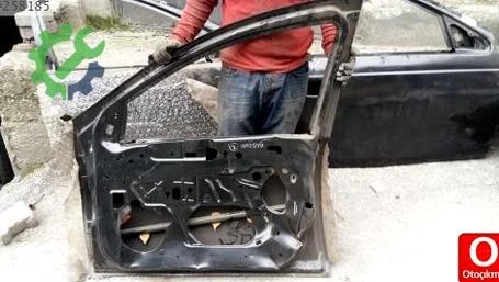 Chrysler Neon Sağ Ön Kapı 2001-2005 çıkma parça