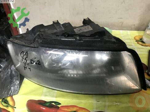 Audi A4 Far çıkma parça