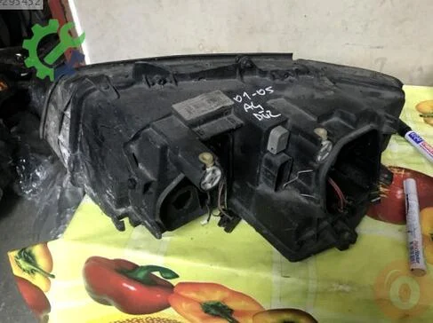 Audi A4 Far 2002-2004 çıkma parça