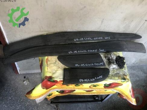 Honda Civic Kapı Çıtası çıkma parça