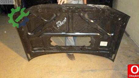 Subaru Forester Kaput 2002-2005 çıkma parça