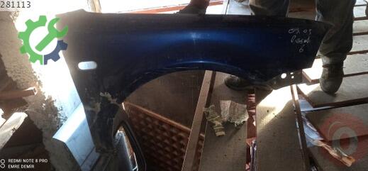 Volkswagen Passat Ön Çamurluk 2002-2005 çıkma parça