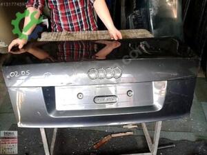 2002-2005 A4 BAGAJ AUDİ ORJİNAL ÇIKMA PARÇA