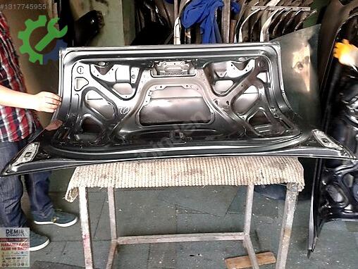 Audi A4 Bagaj çıkma parça