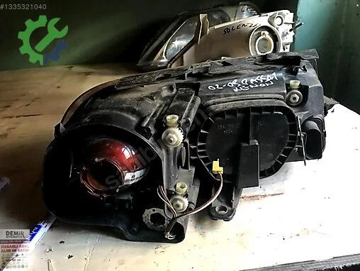 Volkswagen Passat Sol Ön Far çıkma parça