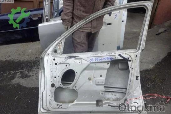 Ford Mondeo Sağ Ön Kapı 2002-2006 çıkma parça