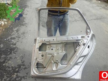 Citroen C5 Sağ Arka Kapı 2002-2007 çıkma parça