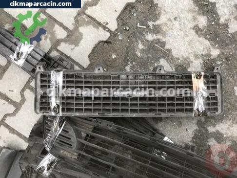 Peugeot Partner Tampon Izgarası çıkma parça