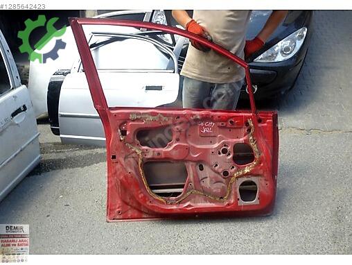 Honda Jazz Sol Ön Kapı çıkma parça