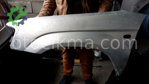 Subaru Forester Ön Çamurluk 2003-2005 çıkma parça