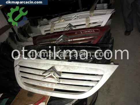 Citroen C3 Ön Panjur çıkma parça