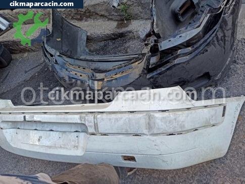 Renault Clio Arka Tampon çıkma parça