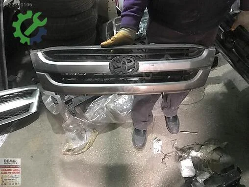 Toyota Hilux Panjur çıkma parça