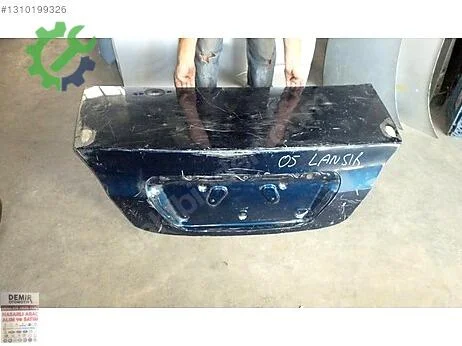 Mitsubishi Lancer Bagaj çıkma parça