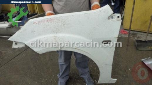 Ford Fiesta Sol Ön Çamurluk çıkma parça