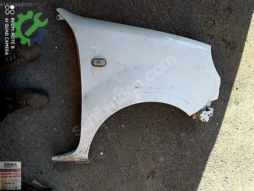 Renault Kangoo Sağ Ön Çamurluk çıkma parça