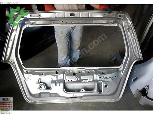 Subaru Forester Bagaj çıkma parça