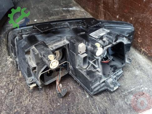 Audi A6 Sağ Ön Far çıkma parça