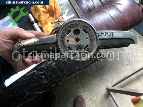 Alfa Romeo 156 Kaput Arması çıkma parça
