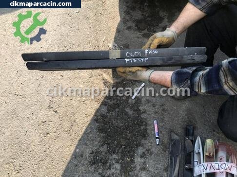 Ford Fiesta Plakalık çıkma parça