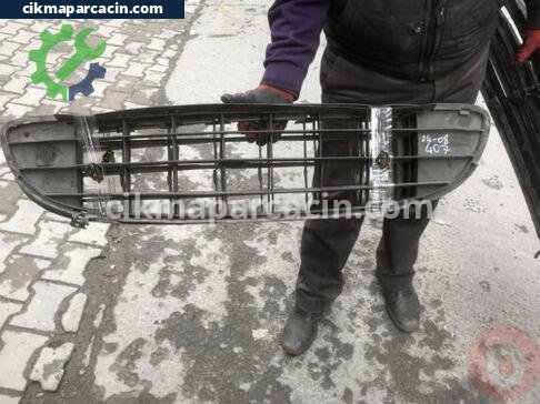 Peugeot 407 Tampon Izgarası çıkma parça