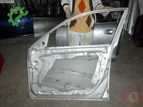 Mazda 3 Sağ Ön Kapı 2004-2008 çıkma parça