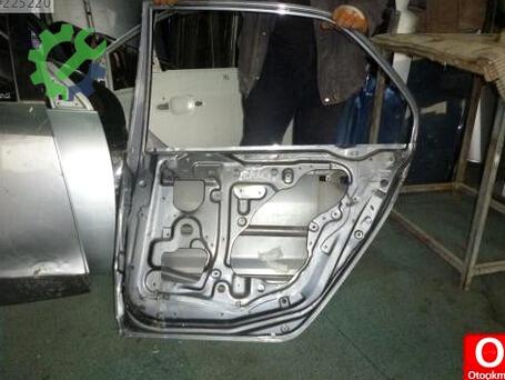 Mitsubishi Lancer Sağ Arka Kapı 2004-2008 çıkma parça