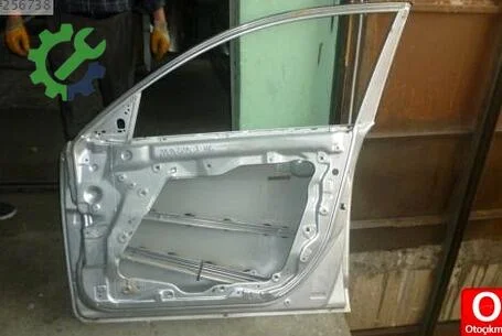 Mazda 3 Sağ Ön Kapı 2004-2008 çıkma parça