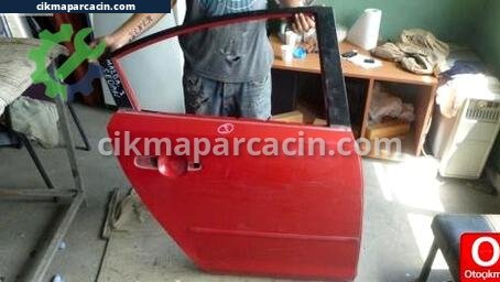 Mazda 3 Kapı (Arka Sağ) çıkma parça