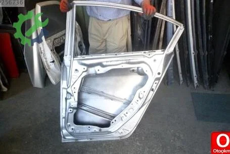 Mazda 3 Kapı (Arka Sağ) 2004-2008 çıkma parça