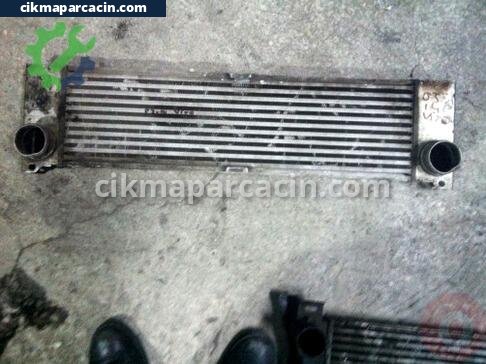 Mercedes-Benz Vito Intercooler Radyatörü çıkma parça