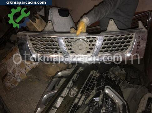 Nissan Navara Panjur çıkma parça