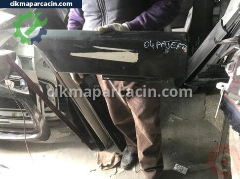 Mitsubishi Pajero Bagaj Kaplaması çıkma parça