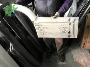 2004 VİTARA SAĞ ARKA KAPI KAPLAMASI SUZUKİ ORJİNAL ÇIKMA