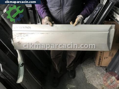 Suzuki Vitara Kapı Çıtası çıkma parça
