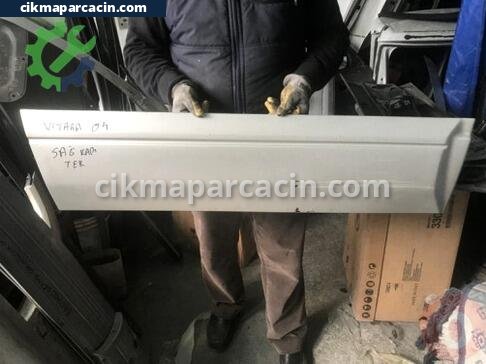 Suzuki Vitara Sağ Kapı Çıtası çıkma parça