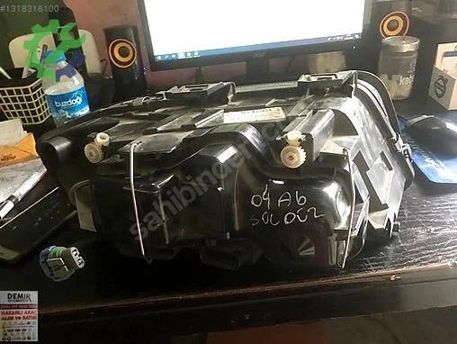 Audi A6 Sol Ön Far çıkma parça
