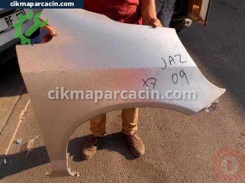 Honda Jazz Sağ Ön Çamurluk çıkma parça
