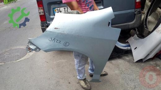 Honda Jazz Sol Ön Çamurluk 2005-2008 çıkma parça