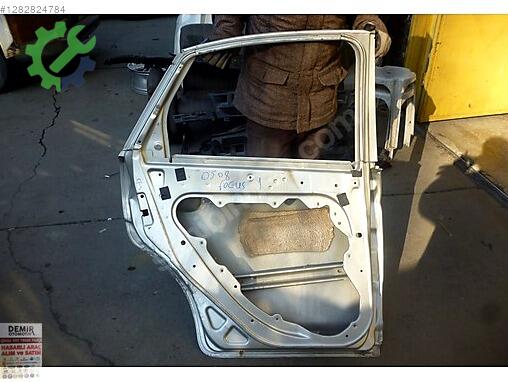 Ford Focus Sol Arka Kapı çıkma parça