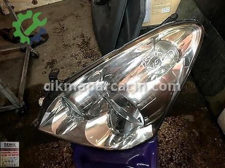 Toyota Verso Sol Ön Far çıkma parça