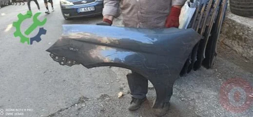 Volkswagen Jetta Sol Ön Çamurluk 2005-2010 çıkma parça